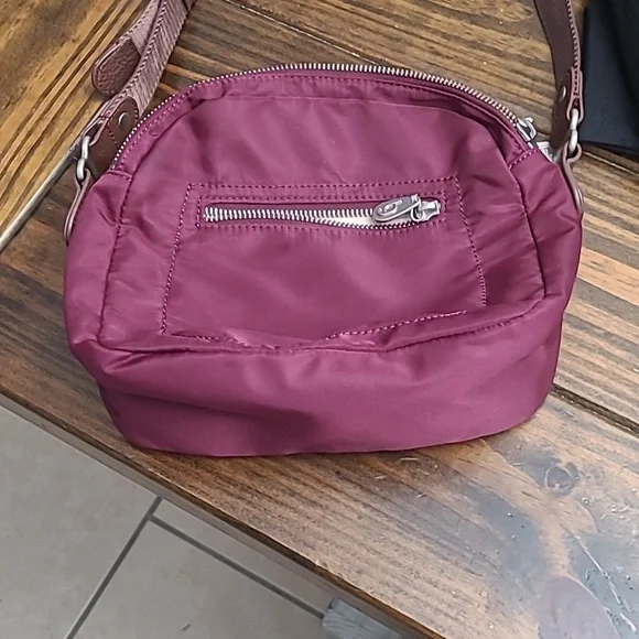 Baggallini bundle - Picture 2 of 10